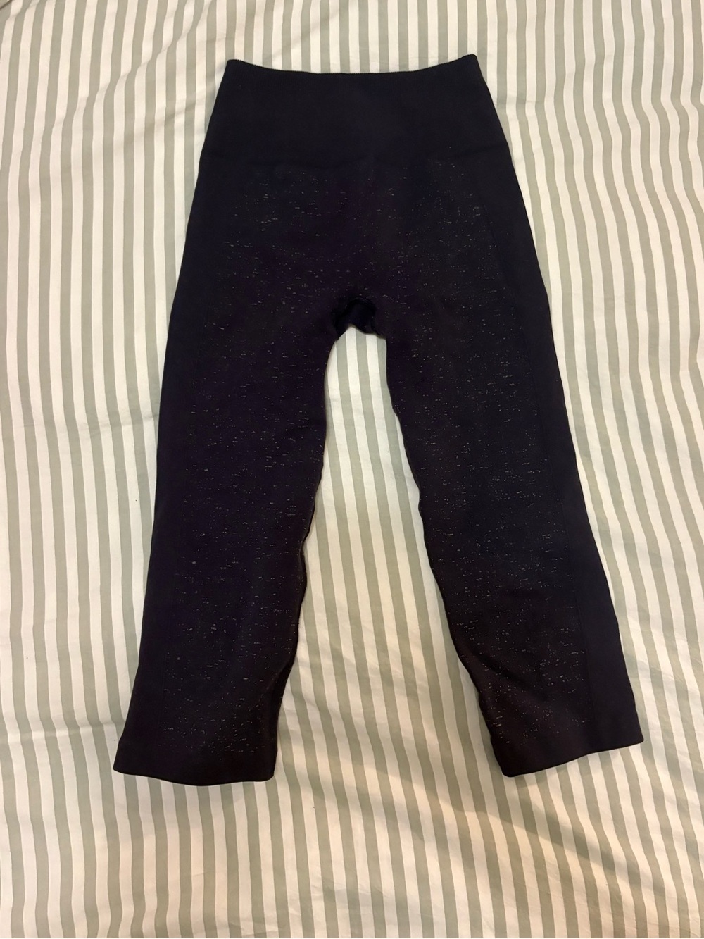 Women’s Lululemon Vintage Capri Leggings!